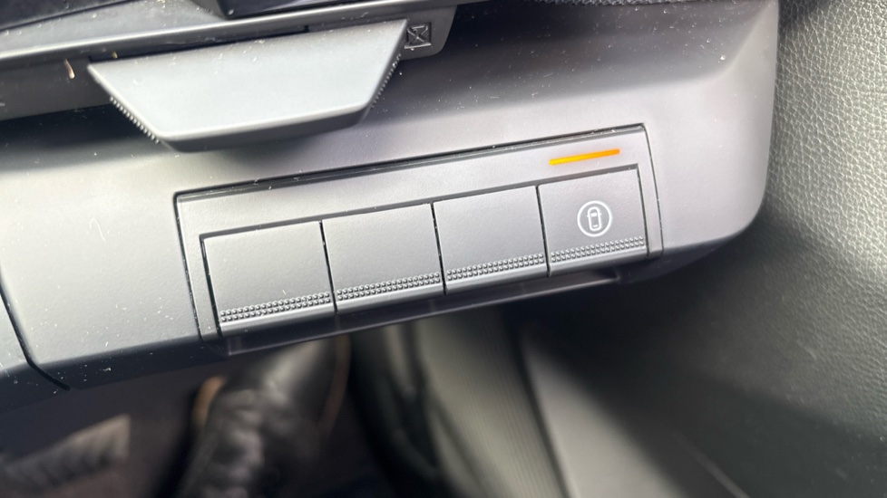 Renault Megane E-Tech EV60 160kW Techno Comfort Range 60kWh 5dr Auto Electric Hatchback - Image 26