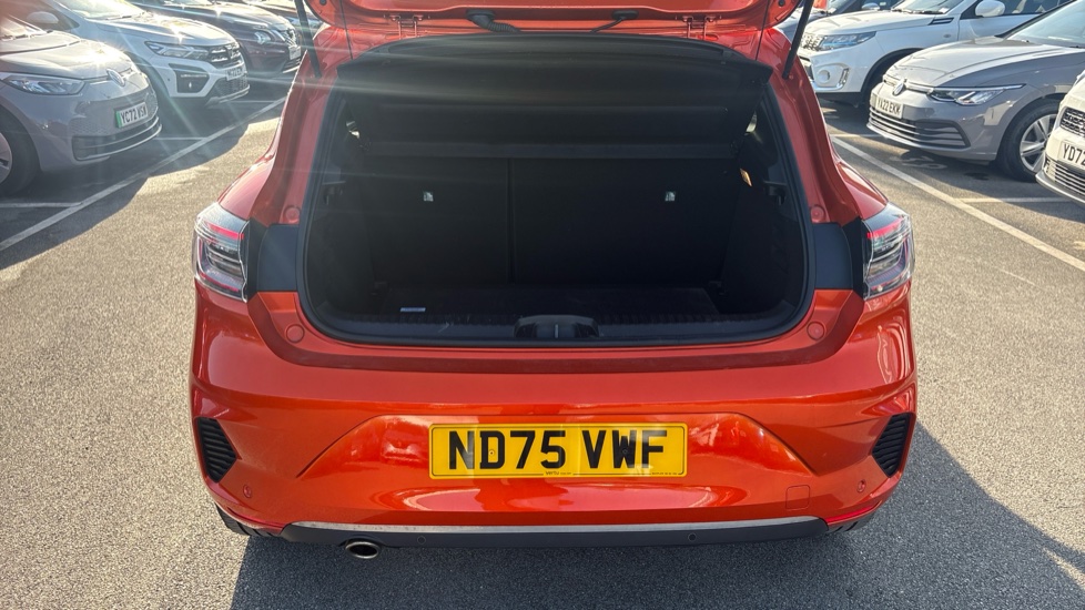 Renault Clio 1.0 TCe 90 Techno 5dr Petrol Hatchback - Image 4