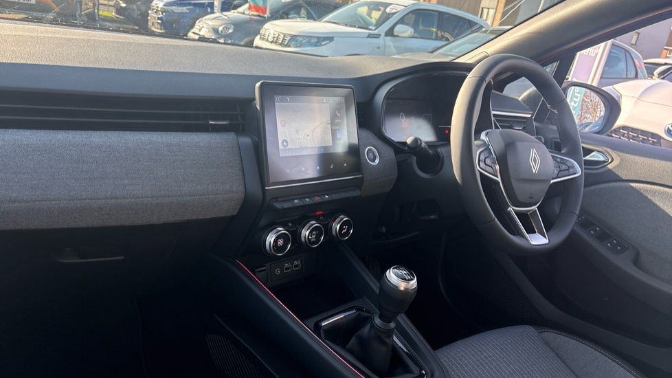 Renault Clio 1.0 TCe 90 Techno 5dr Petrol Hatchback - Image 9