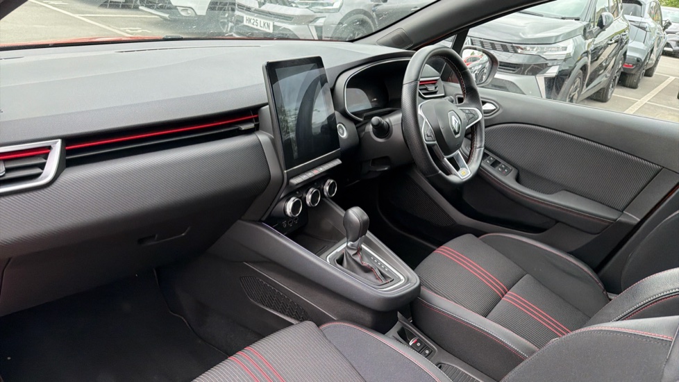 Renault Clio 1.6 E-TECH Hybrid 140 RS Line 5dr Auto Hybrid Hatchback - Image 9