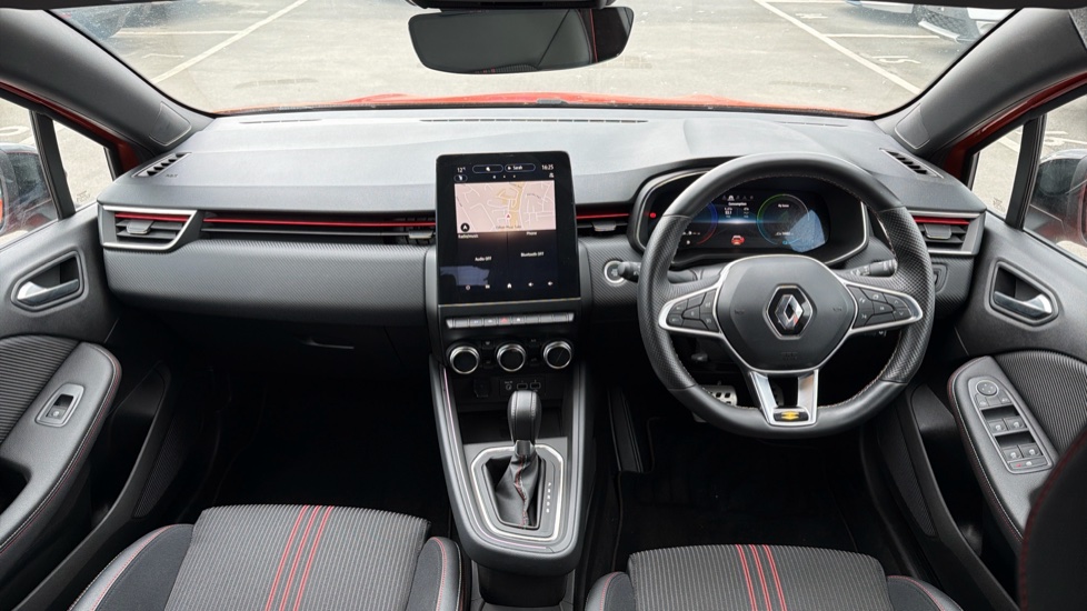 Renault Clio 1.6 E-TECH Hybrid 140 RS Line 5dr Auto Hybrid Hatchback - Image 10