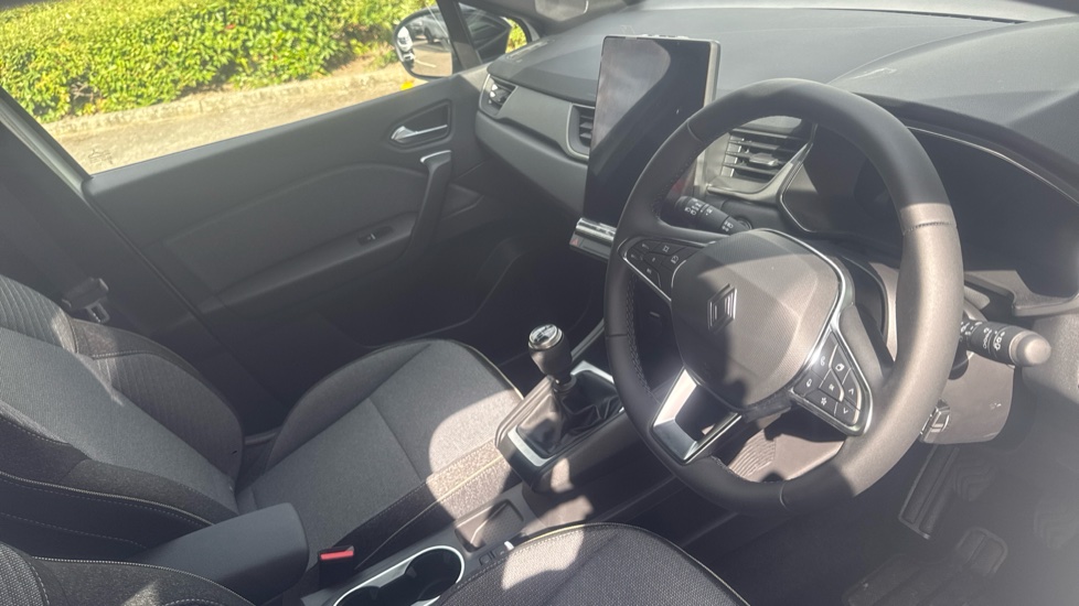 Renault Captur 1.0 TCE 90 Techno 5dr Petrol Hatchback - Image 11