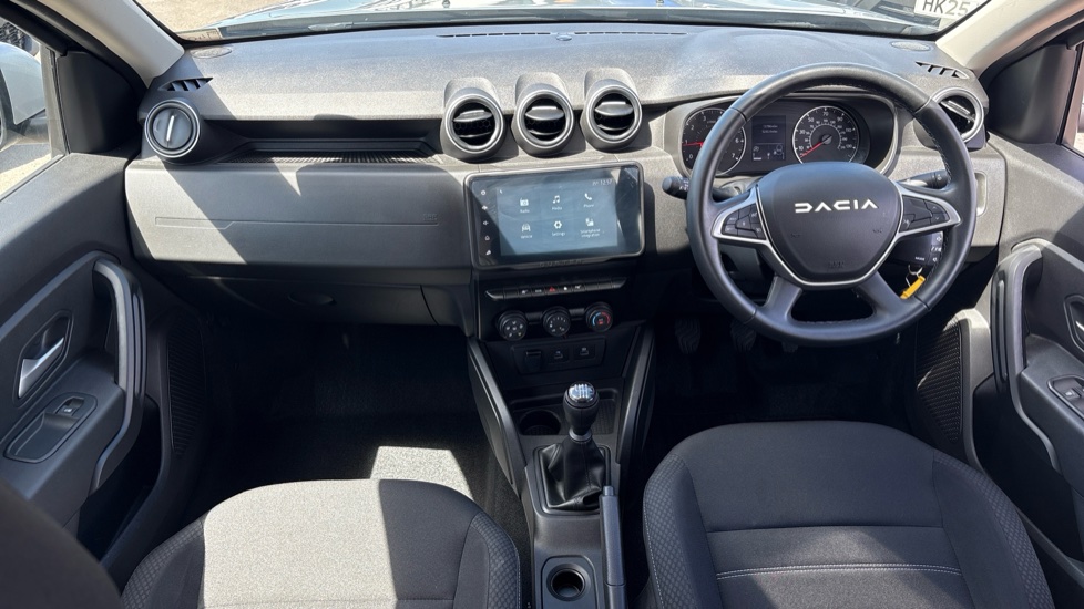 Dacia Duster 1.3 TCe 130 Expression 5dr Petrol Estate - Image 10