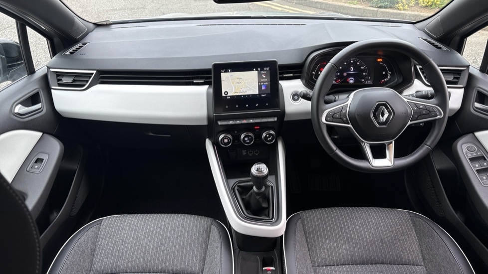 Renault Clio 1.0 TCe 90 Techno 5dr Petrol Hatchback - Image 10