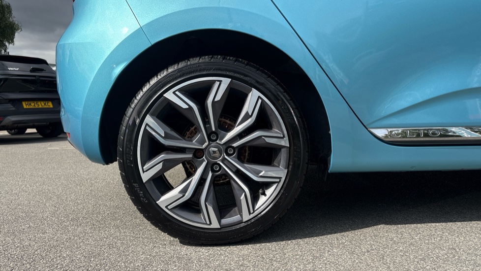 Renault Clio 1.0 TCe 100 S Edition 5dr Petrol Hatchback - Image 7