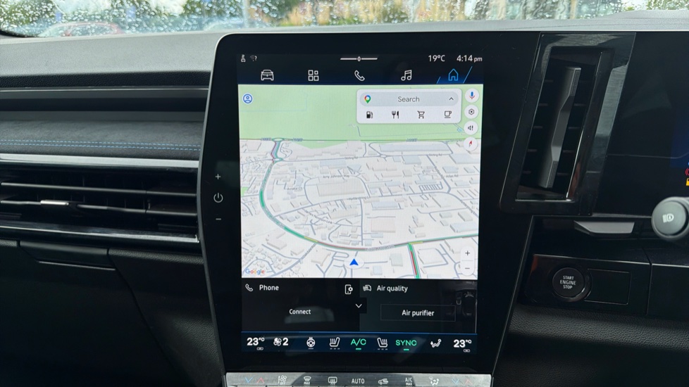 Renault Austral E-Tech Full Hybrid Iconic Esprit Alpine 5dr Auto Hybrid Estate - Image 12