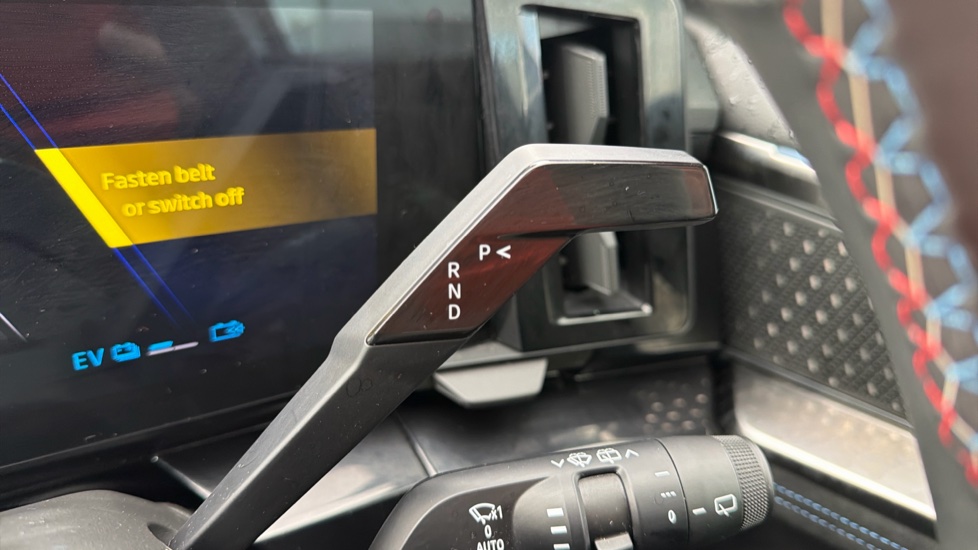 Renault Austral E-Tech Full Hybrid Iconic Esprit Alpine 5dr Auto Hybrid Estate - Image 13