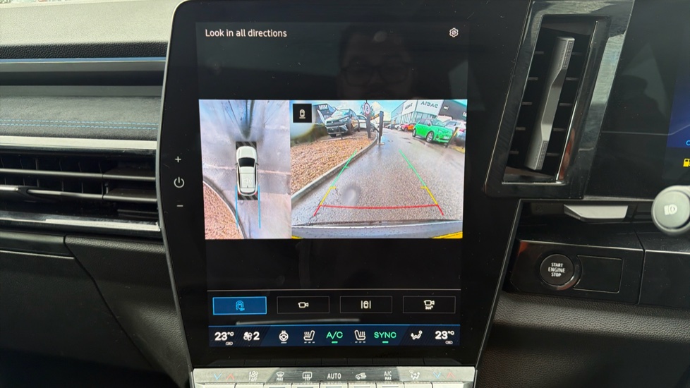 Renault Austral E-Tech Full Hybrid Iconic Esprit Alpine 5dr Auto Hybrid Estate - Image 21