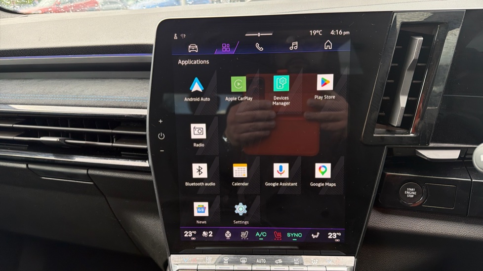 Renault Austral E-Tech Full Hybrid Iconic Esprit Alpine 5dr Auto Hybrid Estate - Image 38