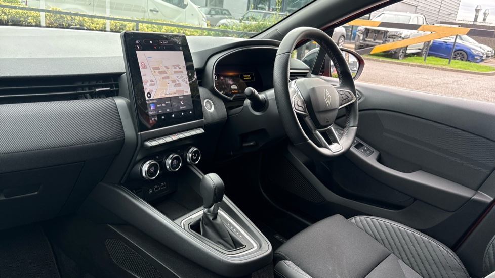 Renault Clio 1.6 E-TECH full hybrid 145 Esprit Alpine 5dr Auto Hybrid Hatchback - Image 9