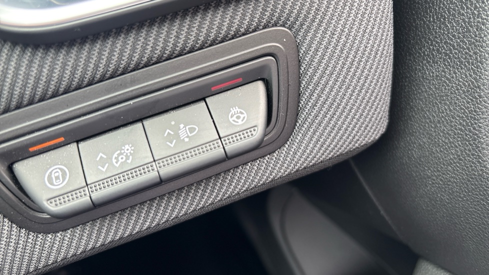 Renault Clio 1.6 E-TECH full hybrid 145 Esprit Alpine 5dr Auto Hybrid Hatchback - Image 39