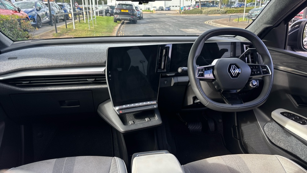 Renault Scenic E-Tech 160kW Iconic 87kWh Long Range 5dr Auto Electric Estate - Image 11