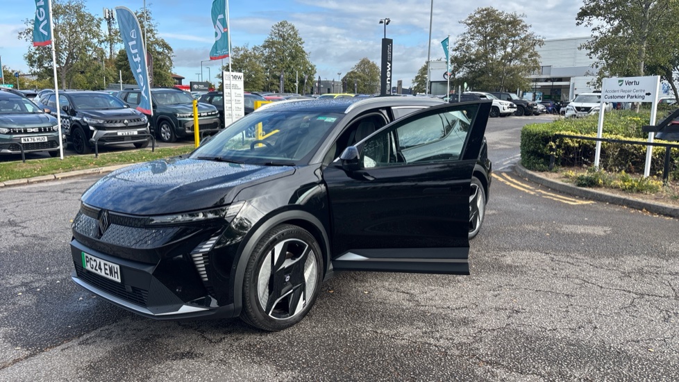 Renault Scenic E-Tech 160kW Iconic 87kWh Long Range 5dr Auto Electric Estate - Image 22