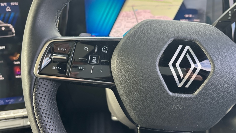 Renault Scenic E-Tech 160kW Iconic 87kWh Long Range 5dr Auto Electric Estate - Image 39