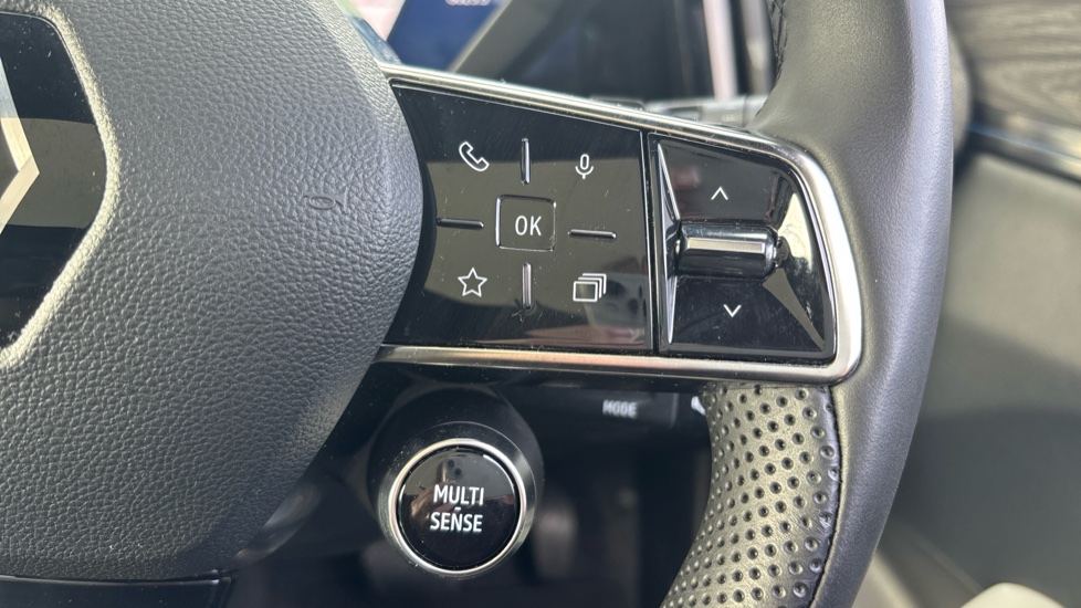 Renault Scenic E-Tech 160kW Iconic 87kWh Long Range 5dr Auto Electric Estate - Image 40