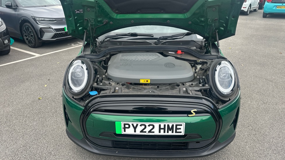 MINI Hatchback 135kW Cooper S Level 3 33kWh 3dr Auto Electric Hatchback - Image 8