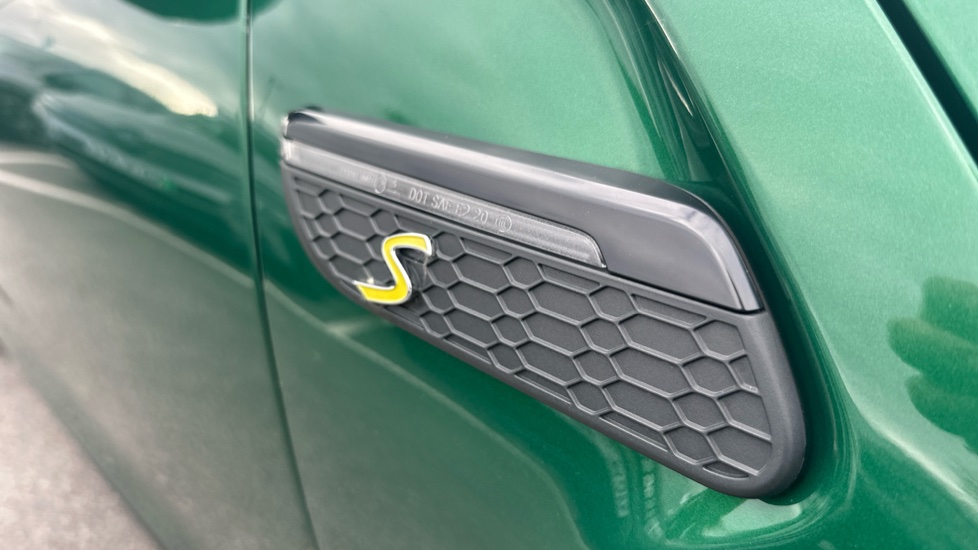 MINI Hatchback 135kW Cooper S Level 3 33kWh 3dr Auto Electric Hatchback - Image 35