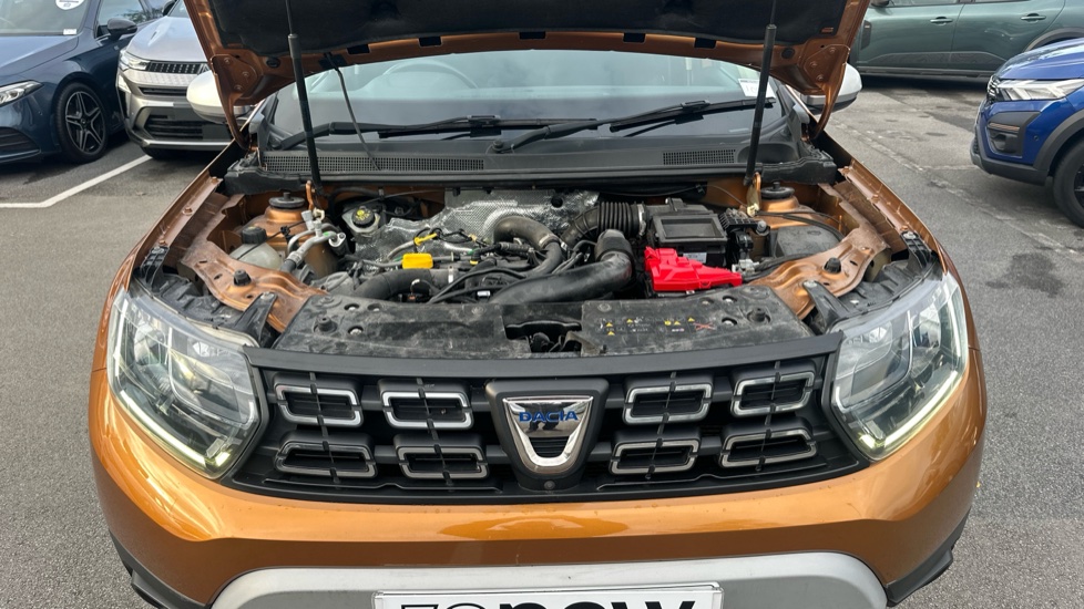 Dacia Duster 1.0 TCe 100 Prestige 5dr Bi Fuel Estate - Image 8