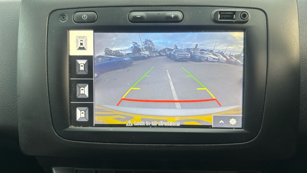 Dacia Duster 1.0 TCe 100 Prestige 5dr Bi Fuel Estate - Image 21