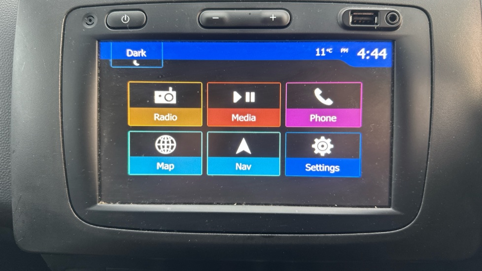 Dacia Duster 1.0 TCe 100 Prestige 5dr Bi Fuel Estate - Image 23