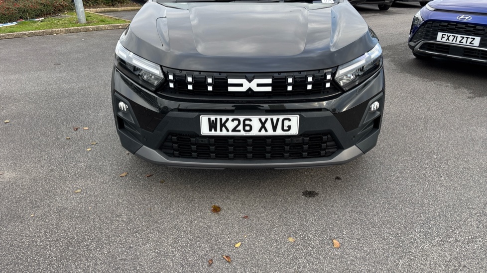 Dacia Jogger 1.0 TCe Extreme 5dr Petrol Estate - Image 38