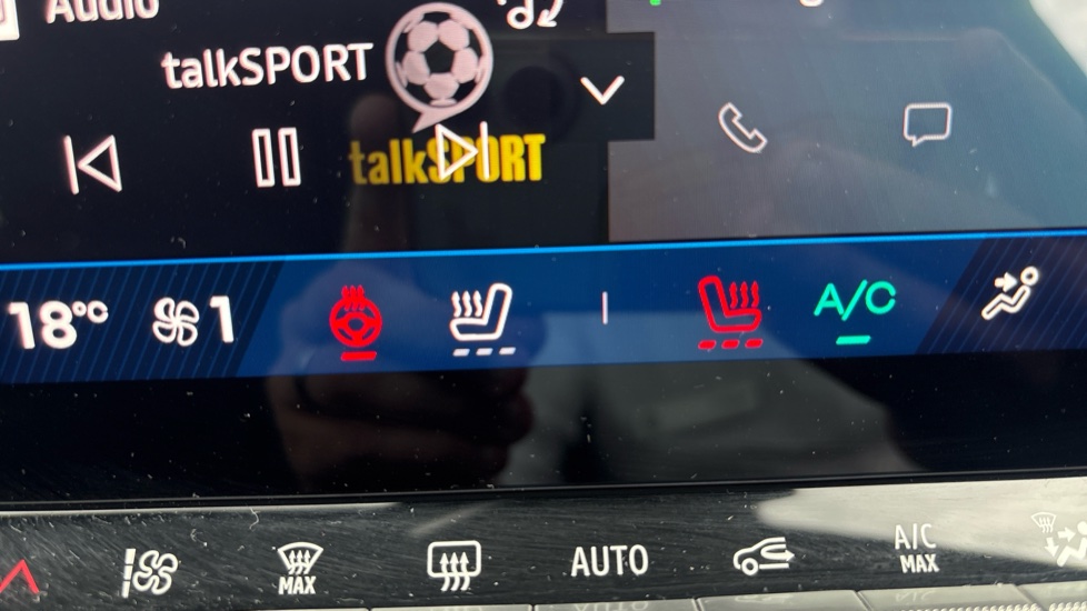Renault Symbioz 1.3 TCe 140 Techno Esprit Alpine 5dr Petrol Estate - Image 25