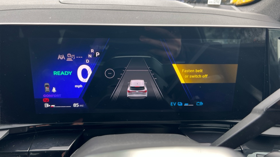 Renault Austral E-Tech FHEV Iconic Esprit Alpine 5dr Auto Hybrid Estate - Image 18