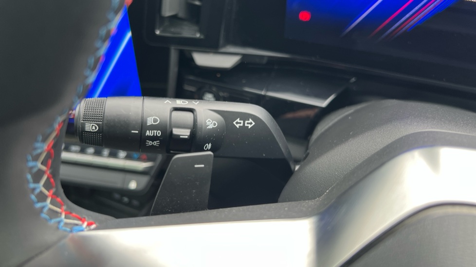 Renault Austral E-Tech FHEV Iconic Esprit Alpine 5dr Auto Hybrid Estate - Image 20