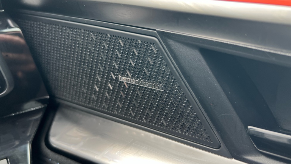 Renault Austral E-Tech FHEV Iconic Esprit Alpine 5dr Auto Hybrid Estate - Image 39
