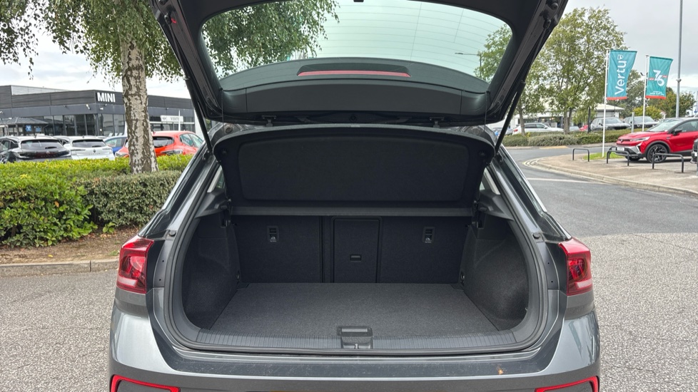 Volkswagen T-Roc 1.0 TSI Life 5dr Petrol Hatchback - Image 4