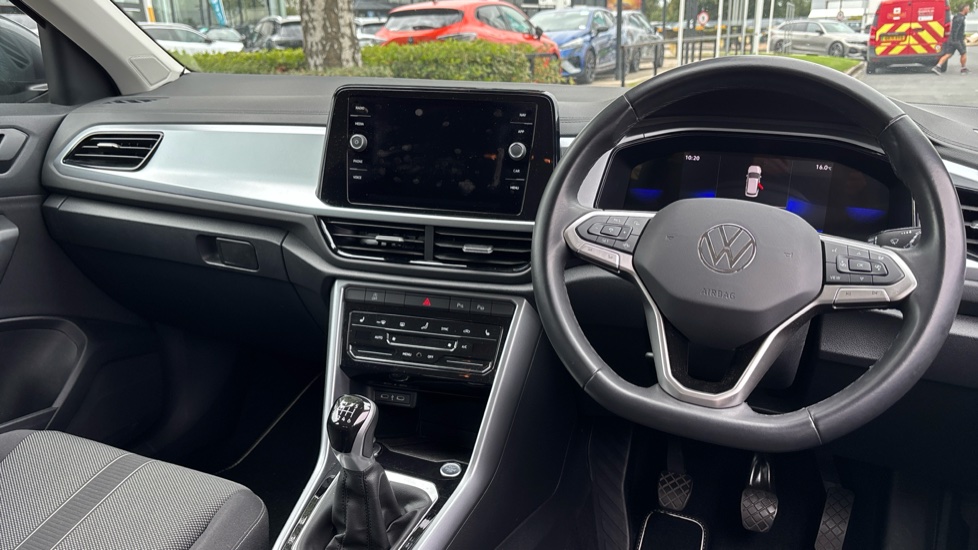 Volkswagen T-Roc 1.0 TSI Life 5dr Petrol Hatchback - Image 11