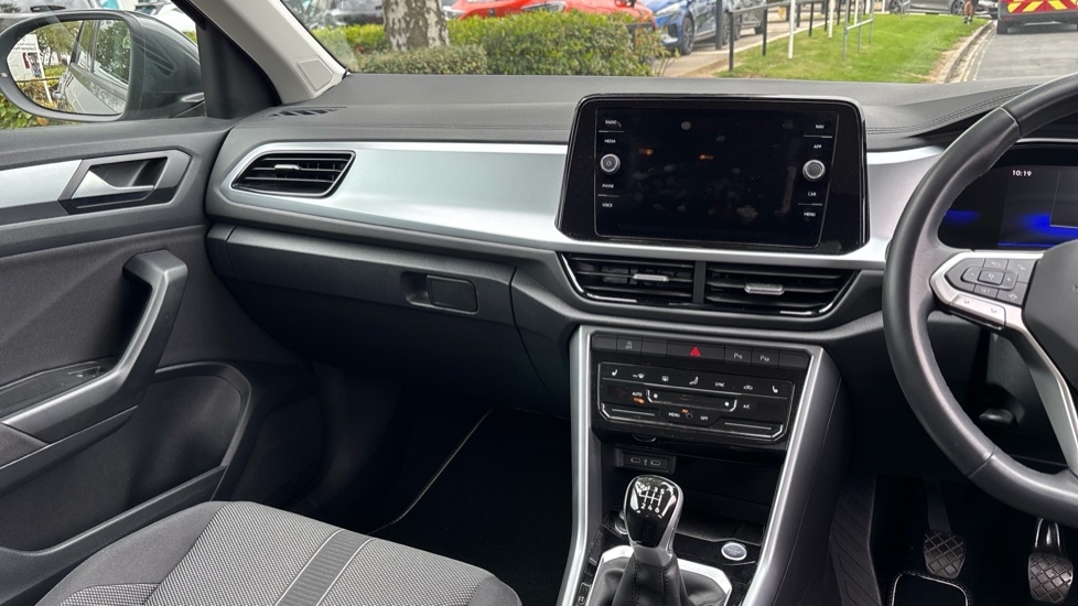 Volkswagen T-Roc 1.0 TSI Life 5dr Petrol Hatchback - Image 14