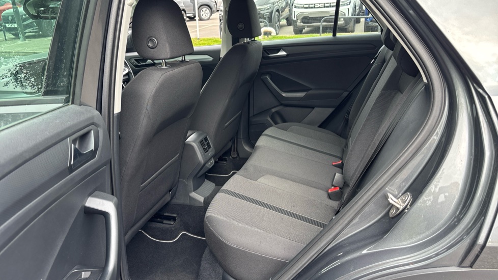 Volkswagen T-Roc 1.0 TSI Life 5dr Petrol Hatchback - Image 16