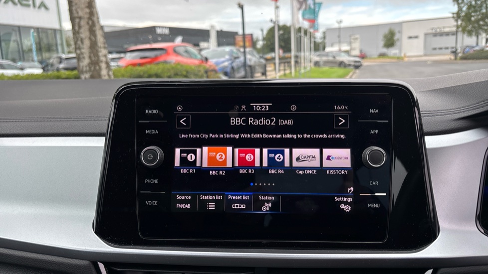 Volkswagen T-Roc 1.0 TSI Life 5dr Petrol Hatchback - Image 22
