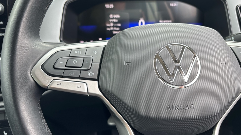 Volkswagen T-Roc 1.0 TSI Life 5dr Petrol Hatchback - Image 25