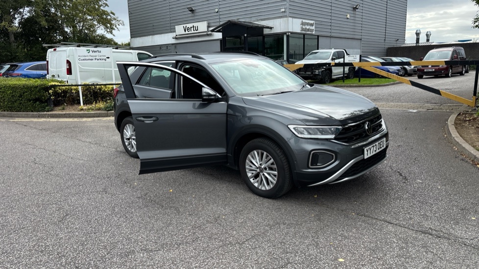Volkswagen T-Roc 1.0 TSI Life 5dr Petrol Hatchback - Image 33