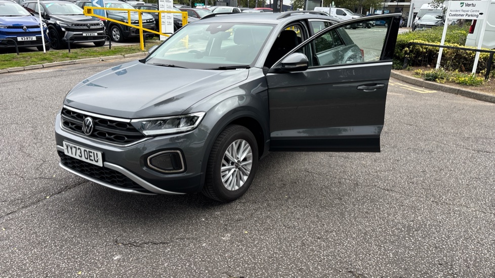 Volkswagen T-Roc 1.0 TSI Life 5dr Petrol Hatchback - Image 36
