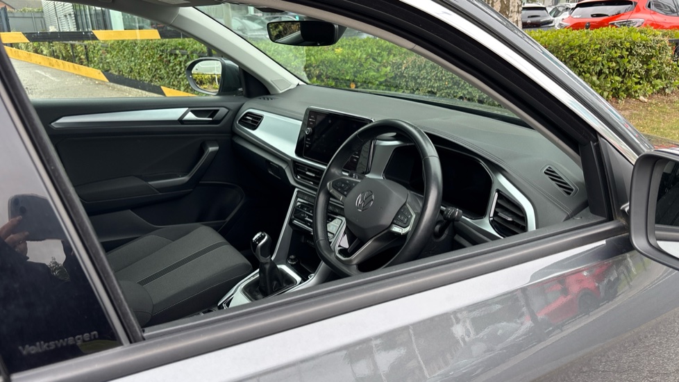 Volkswagen T-Roc 1.0 TSI Life 5dr Petrol Hatchback - Image 39