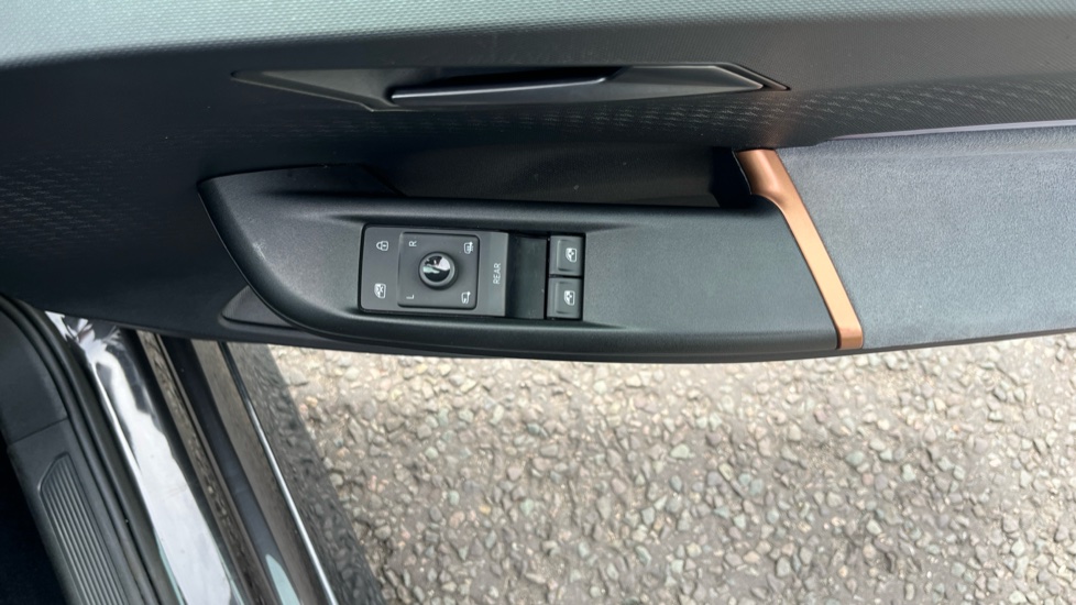 CUPRA Born 169kW e-Boost V3 77kWh 5dr Auto Electric Hatchback - Image 27