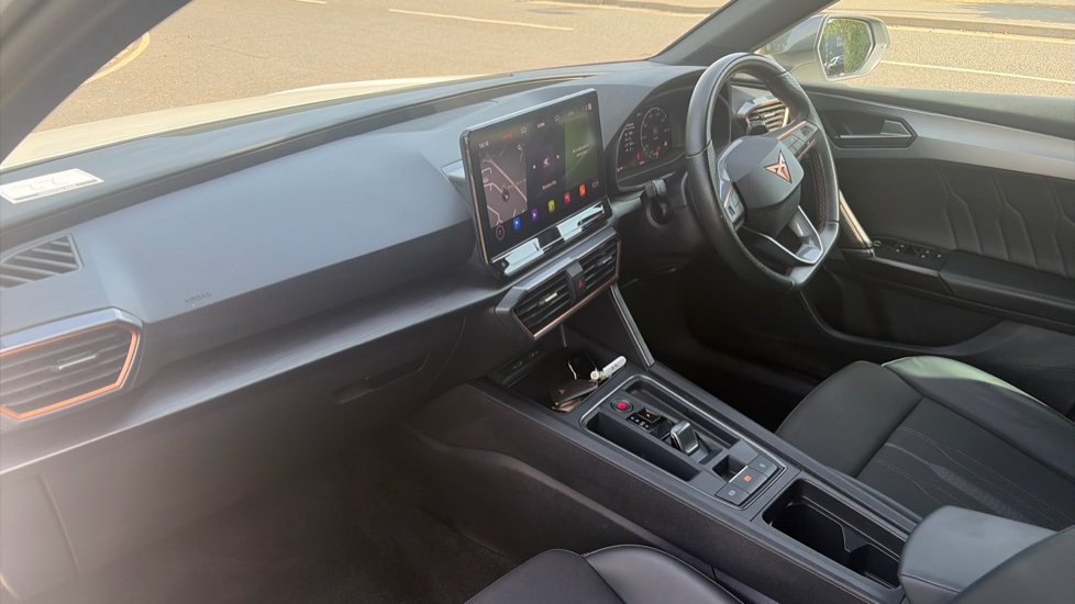 CUPRA Leon 2.0 TSI VZ1 5dr DSG Petrol Hatchback - Image 2