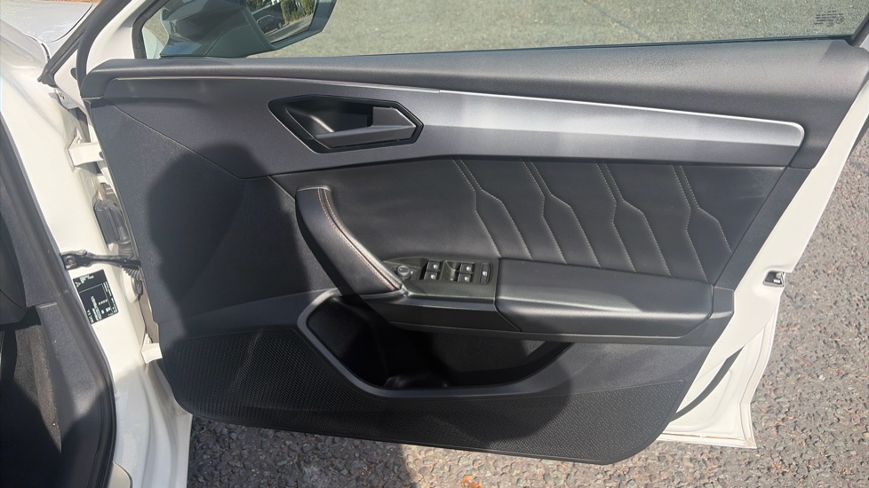 CUPRA Leon 2.0 TSI VZ1 5dr DSG Petrol Hatchback - Image 19