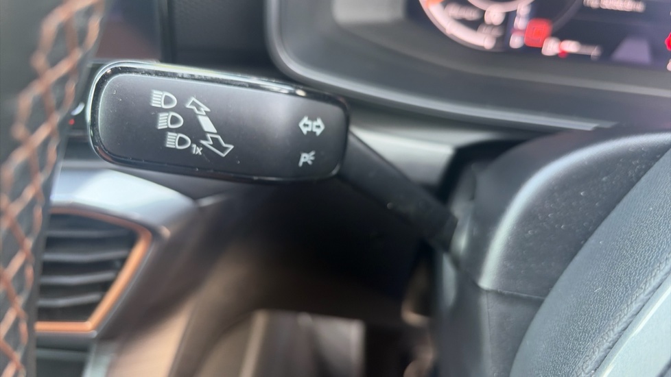CUPRA Leon 2.0 TSI VZ1 5dr DSG Petrol Hatchback - Image 31