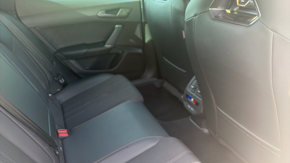 CUPRA Leon 2.0 TSI VZ1 5dr DSG Petrol Hatchback - Image 36