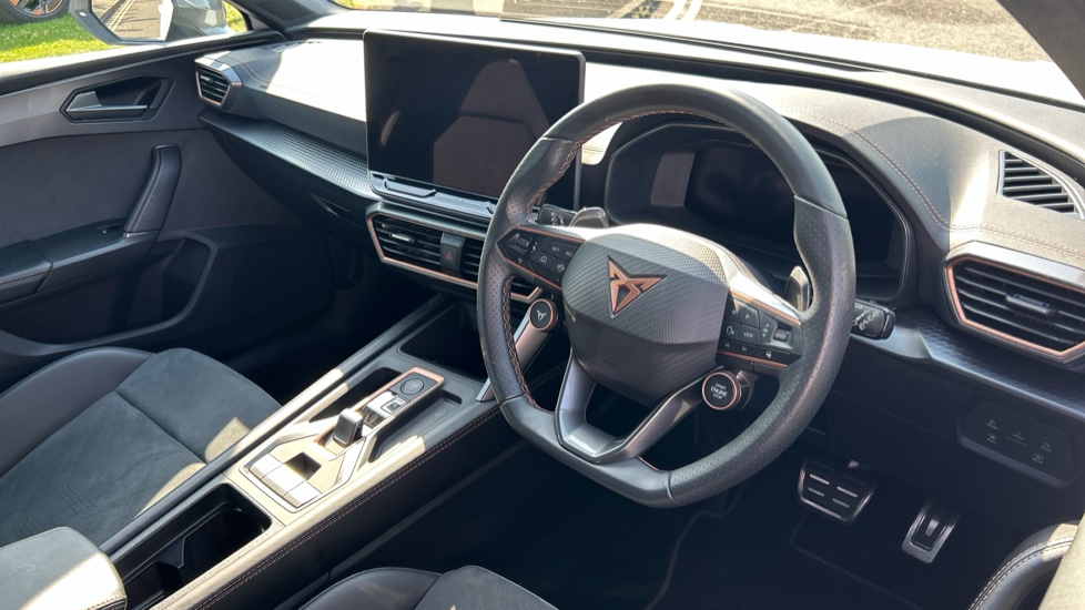 CUPRA Leon 1.5 eTSI 150 V2 5dr DSG Petrol Hatchback - Image 6