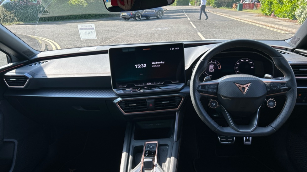 CUPRA Leon 1.5 eTSI 150 V2 5dr DSG Petrol Hatchback - Image 9