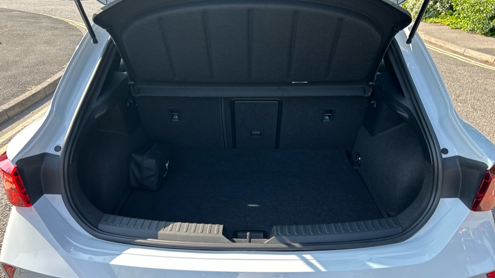 CUPRA Leon 1.5 eTSI 150 V2 5dr DSG Petrol Hatchback - Image 20