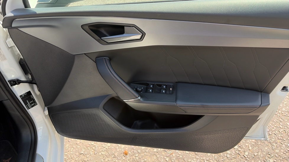 CUPRA Leon 1.5 TSI V1 5dr Petrol Hatchback - Image 19
