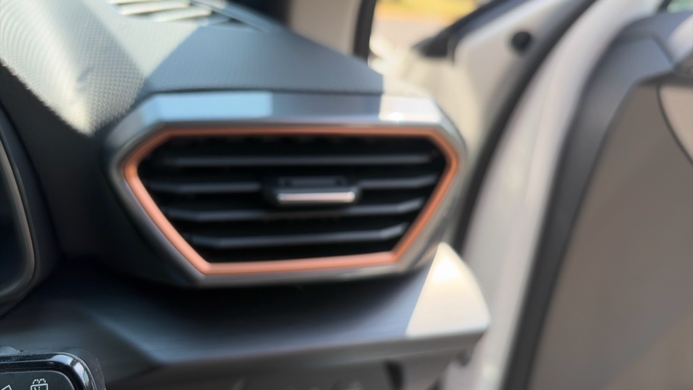 CUPRA Leon 1.5 TSI V1 5dr Petrol Hatchback - Image 32