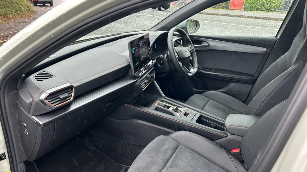 CUPRA Leon 1.5 eTSI 150 V2 5dr DSG Petrol Estate - Image 2