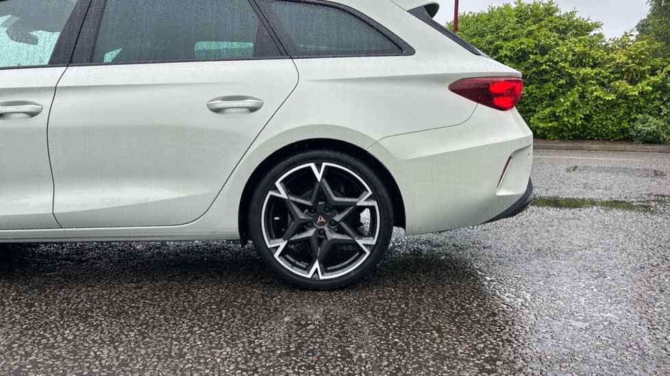 CUPRA Leon 1.5 eTSI 150 V2 5dr DSG Petrol Estate - Image 23